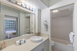 Sink, Bed, Furniture, Bathtub, Tub