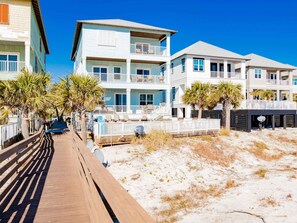 Welcome to Beach Music at the exclusive Cottages at Romar!