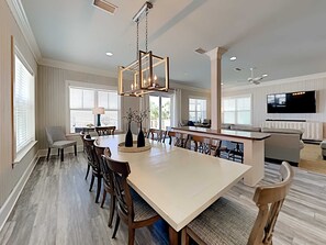 Dining Area - Seats 10