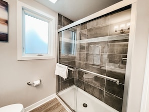 Bathroom/Shower