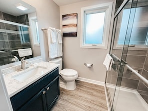 Bathroom/Shower