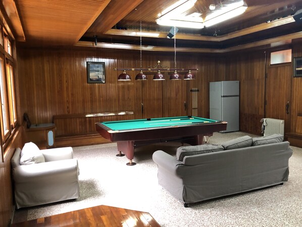 Game room