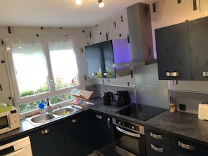 Cuisine équipée fermée