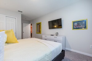 This townhome has a total of 5 bedrooms.
