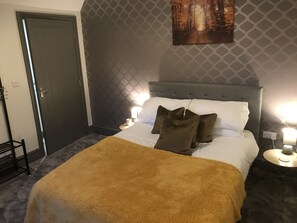 2 north lodge - double room