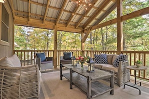 Private Deck