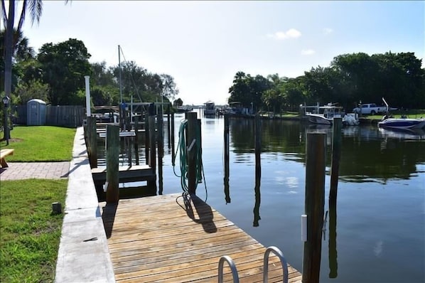 Access to Palma Sola Bay and docking facilities