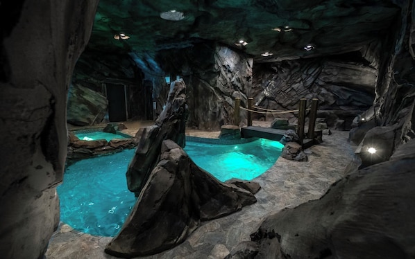 Cavern Cascade's Enchanting Private Indoor Pool Cave