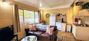 New20Couch201664x777