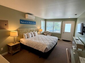 Interior King Bed