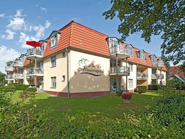 Minervapark - Blick auf das Appartementhaus
