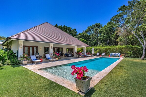 Hacienda A18 - Cheerful and bright golf view villa (2469)