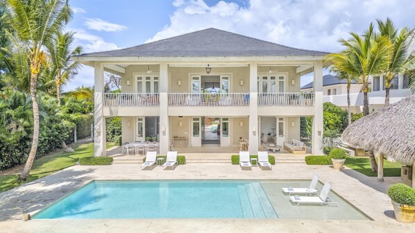 Villa 3 Palmeras -Magnificent and stylish Villa (4331)