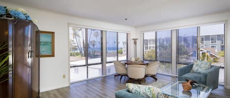 ocean view with tv cabinet