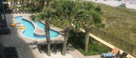 Mar Vista Grande Oceanfront Pool Deck