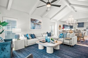 2nd Floor Living Room