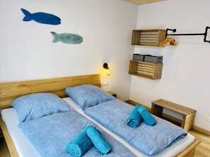 Schlafzimmer 2