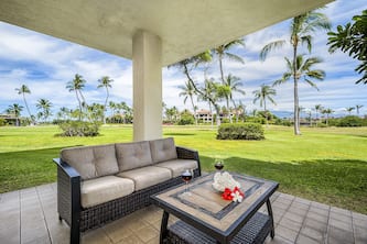 nPrivate, Walk to Beach, Golf, Shopping and Restaurants!