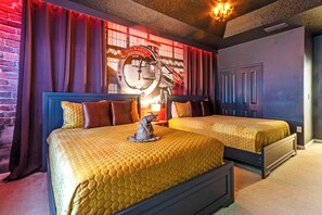 2 Double Beds (Suite)