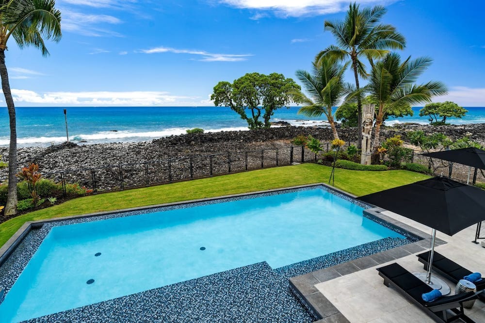 Kona Kai Hale Oceanfront Luxury Home in Kailua-Kona
