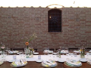 Outdoor dining