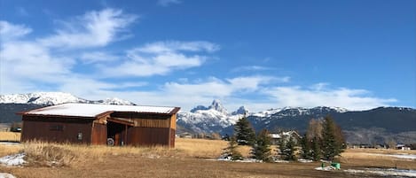 Take in the majesty of the Tetons from this beautiful modern home!