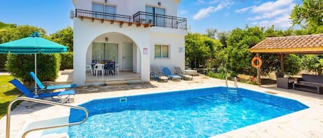 Beautiful villa with private pool and terrace