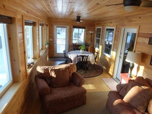 Three Season Room