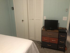 2nd Bedroom. TV doesn't have cable, but it has a slot for a streaming stick.  