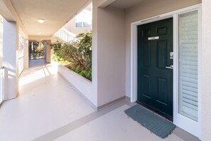 Welcome    ( Front Door) 