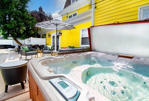 Bain à remous extérieur