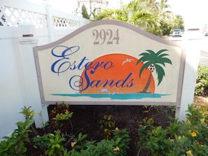 Welcome to Estero Sands