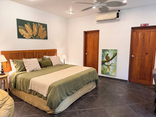 SUITE 9 - KING SIZE BED