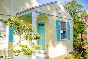 The Inlet Cottage has "Olde Florida" details