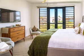 Ocean view En-suite Master Bedroom 