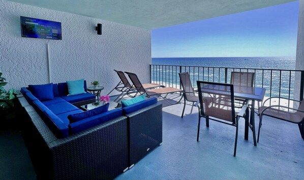 Great Balcony-TV