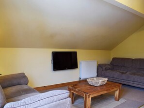 Living area | Mange-Tout Maison - Broccoli Bottom, Manton, near Oakham