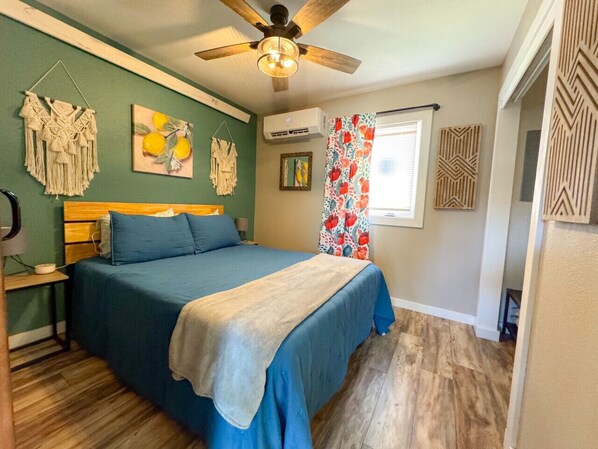 Queen size bed with closet/storage. Queen air mattress also available for use in living area.