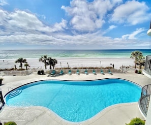 Pool Complex, Kiddie Pool, Hot Tub and Tiki Bar