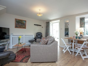 Open plan living space | Garden Cottage, Kingsbridge