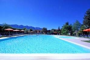 Shared pool