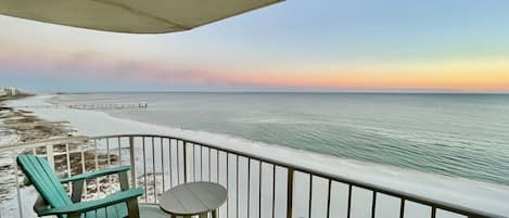 Summerchase 1002, Orange Beach Alabama Sleeps 8. Managed by Island Rentals