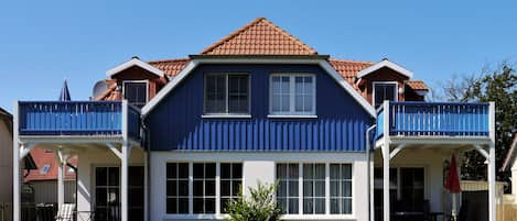 Haus Albatros - Wohnung 3 oben rechts mit Balkon