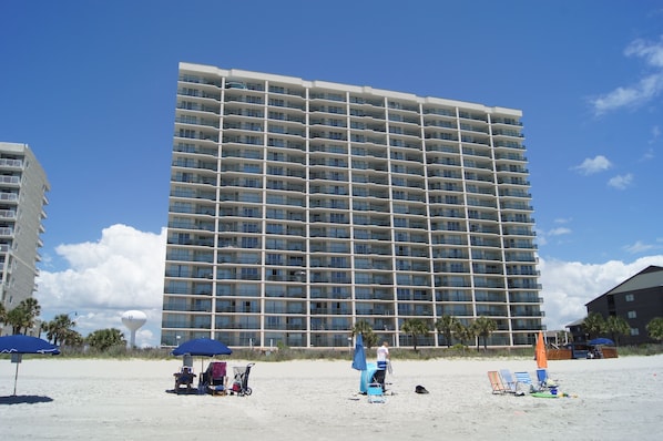 The Ashworth - "Lovely condo! The beds were very comfortable, the décor was unique and the upgrades were great.
Lisa H."