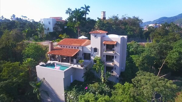 main house pool side