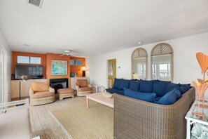 Comcast Cable and WiFi. Gas Fireplace for those chilly nights. Open and Spacious