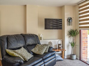 Living area | Leighwood, Worth, near Sandwich