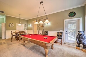 Game Room | Pool Table | Dining Area
