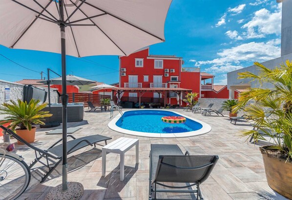 Villa Ancora No.2 with heated pool 