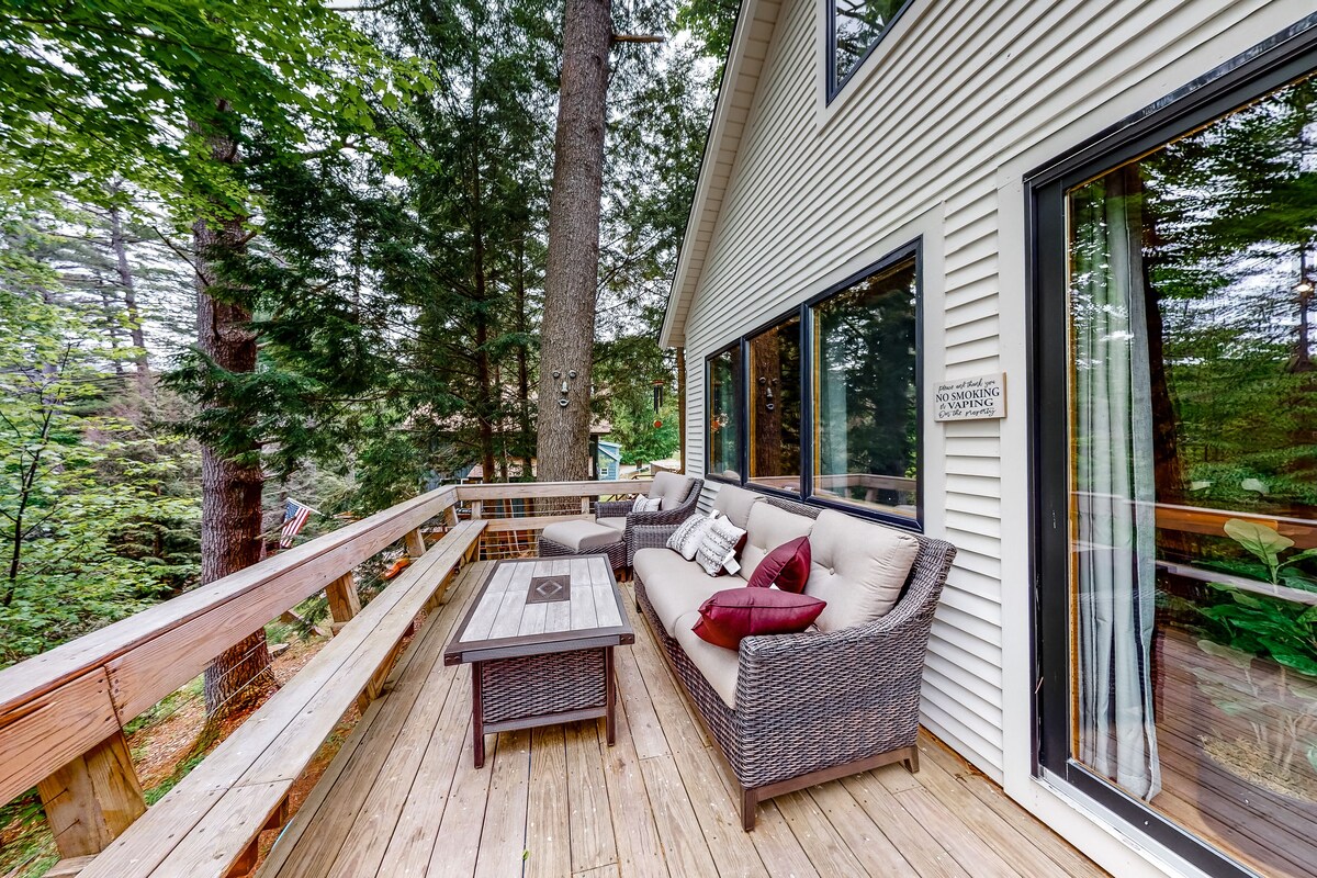 Lakefront house with skiing nearby, dock, and amazing views – dog-friendly